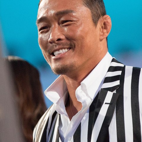 아키야마 요시히로 사진